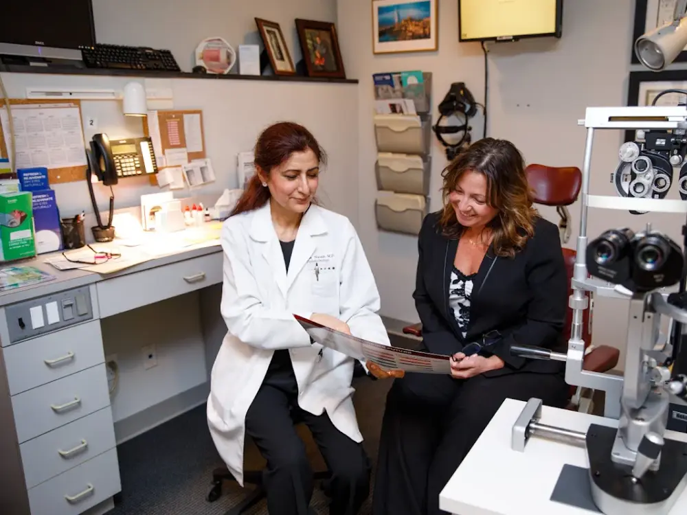 Associated Ophthalmologist, PC office in Des Moines