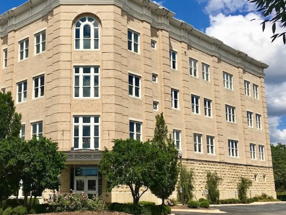 Maynor & Mitchell Eye Center office in Huntsville