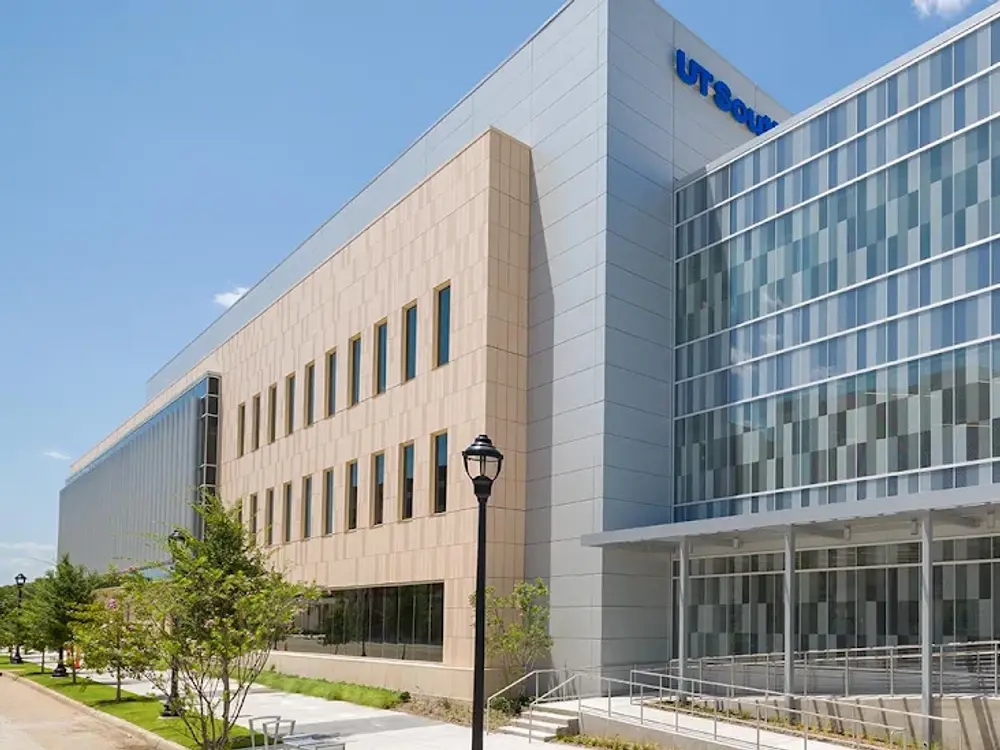 Ophthalmology - UT Southwestern Moncrief Medical Center at Fort Worth office in Fort Worth